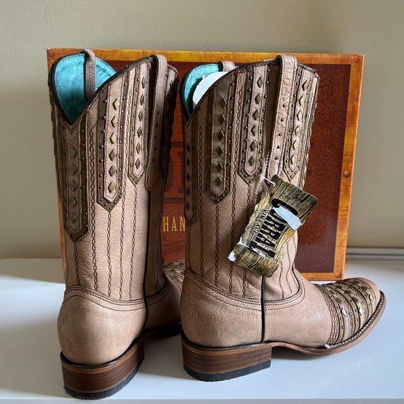 Corral Tan and Brown Heeled Boots - Picture 6 of 9